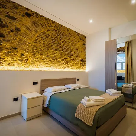 Bed & Breakfast Hipponion 4*