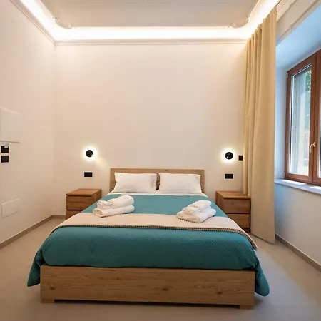 Bed & Breakfast Hipponion 4*